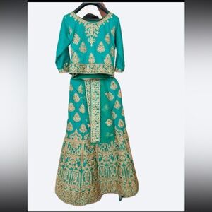 Indian Elegant Teal and Gold Embroidered Lehenga
